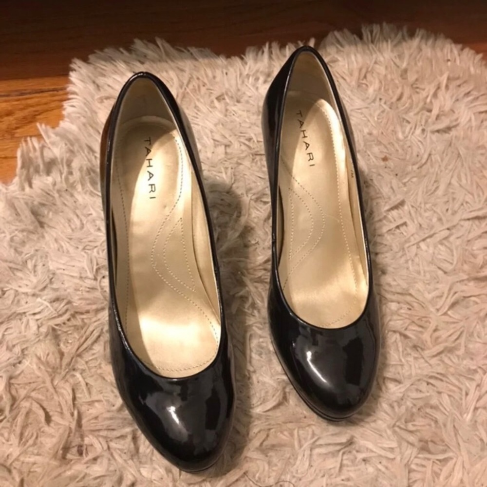 Tahari Heels 7.0